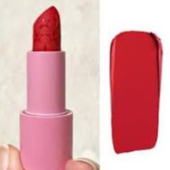 NWT Jeffree Star Velvet Trap Lipstick- Red Affair - Picture 2 of 3